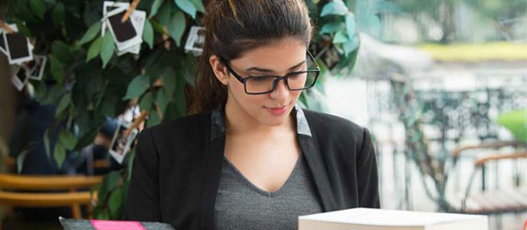 choosing the right college for you | Mont Rose College