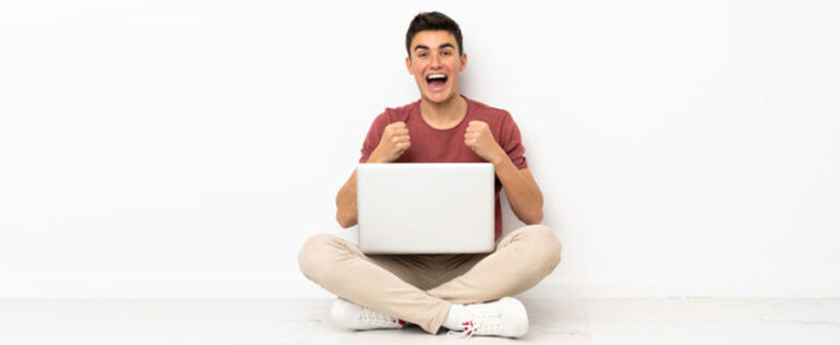 Make the most of your online course/Adapting home space to fit in online learning | Mont Rose College