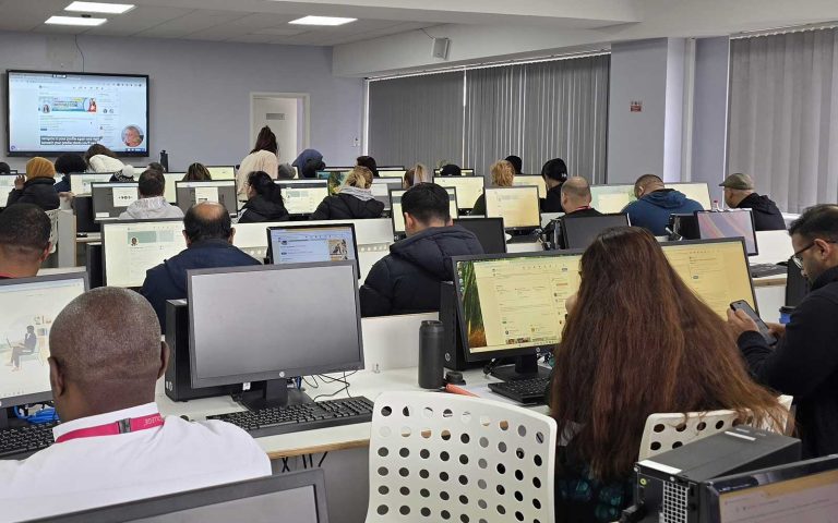 Students working on computers during the LinkedIn Workshop – Unlocking Student Potential session at Mont Rose College.